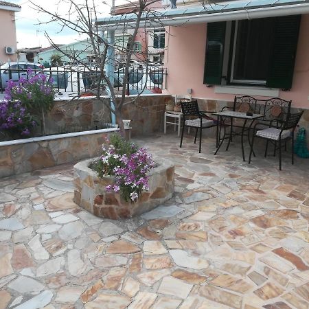 Апартаменты Zaira'S Little House Corfu  Экстерьер фото